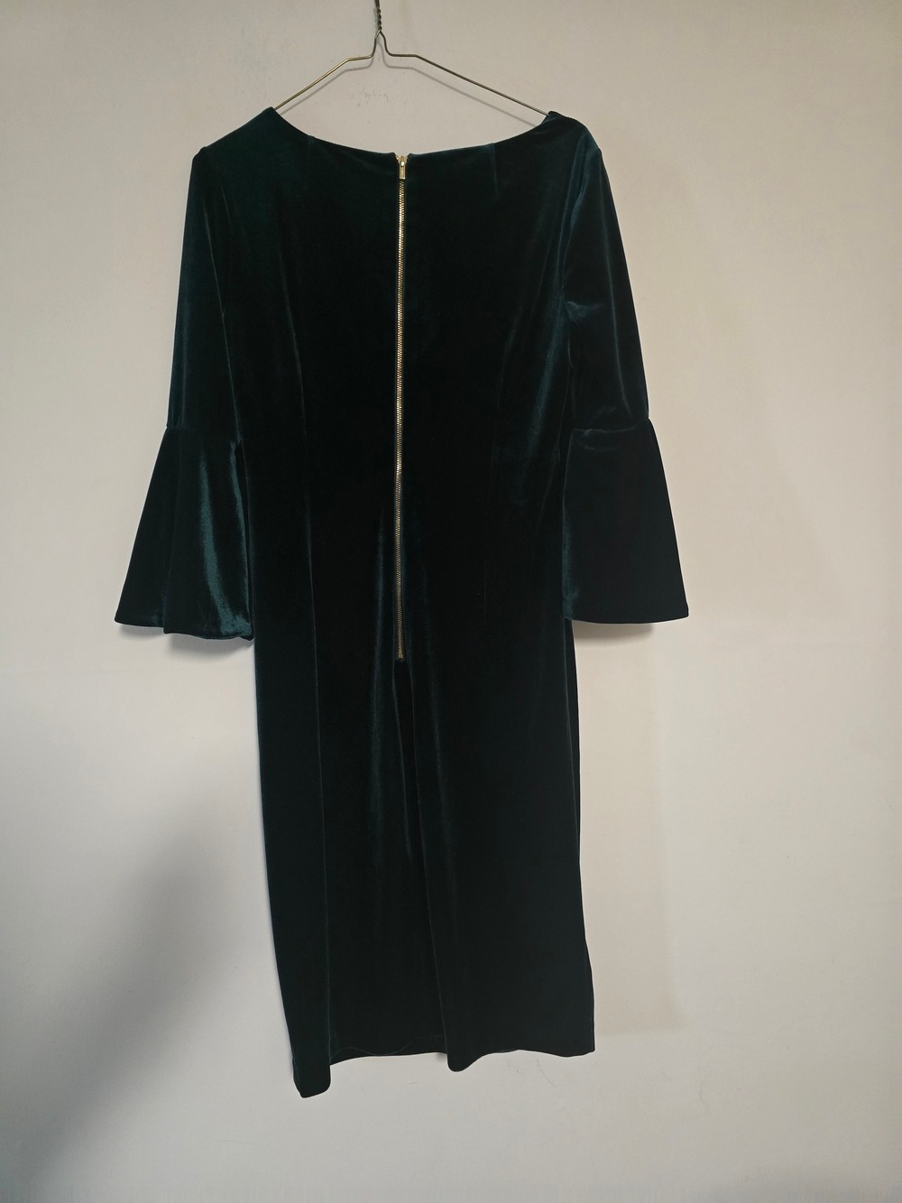 Calvin Klein Elegant Teal Velvet Bell-Sleeve Sheath Dress - Picture 6 of 9